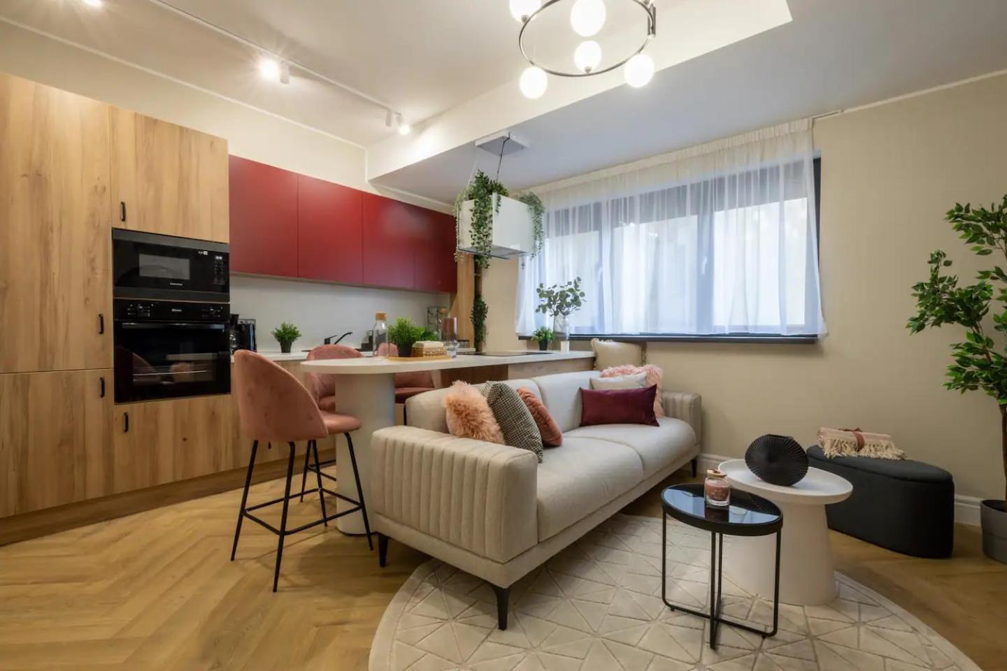 Aiastay River Apartment *